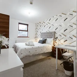  Gasthof Whitechapel En-suite Beds To