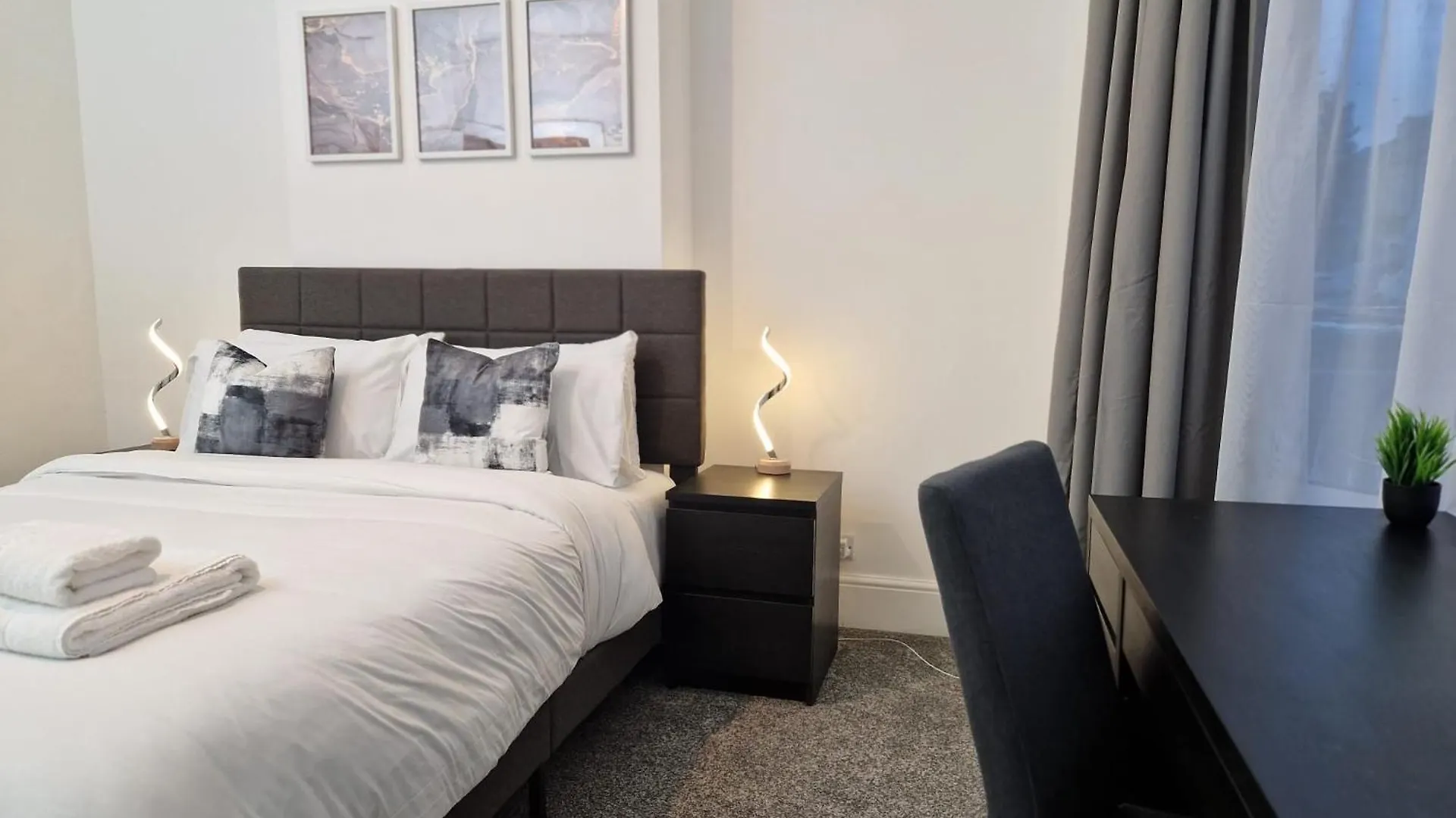 Excel London City Airport O2 King Beds With Garden 0*,  Reino Unido