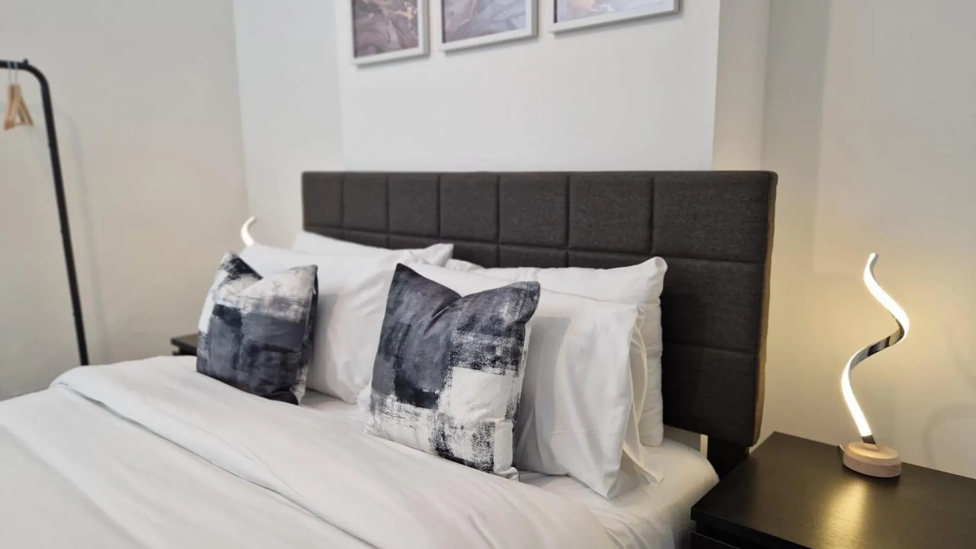 Excel London City Airport O2 King Beds With Garden Apartamento